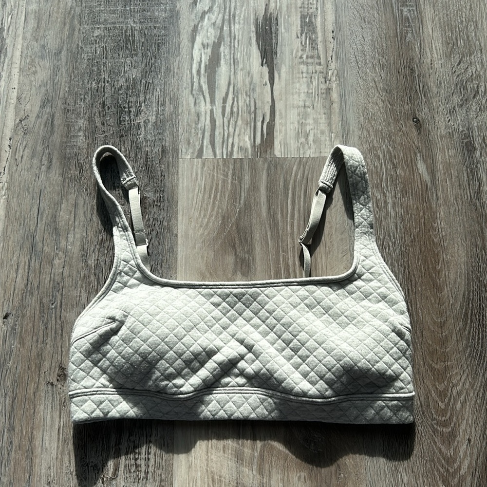 Gilly Hicks Quilted Bra - Picture 1 of 3